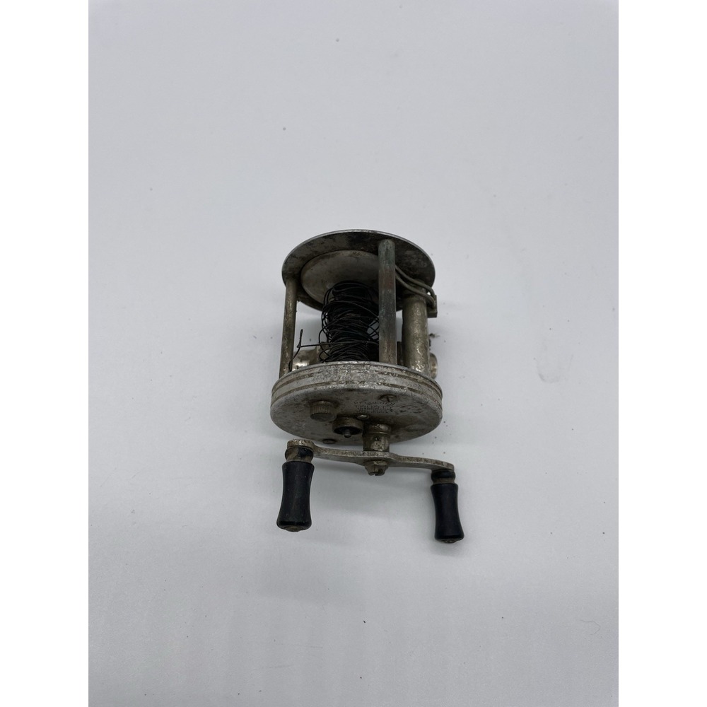 Vintage‎ Casting Reel Pflueger Trusty Model No. 1933 Usa Made